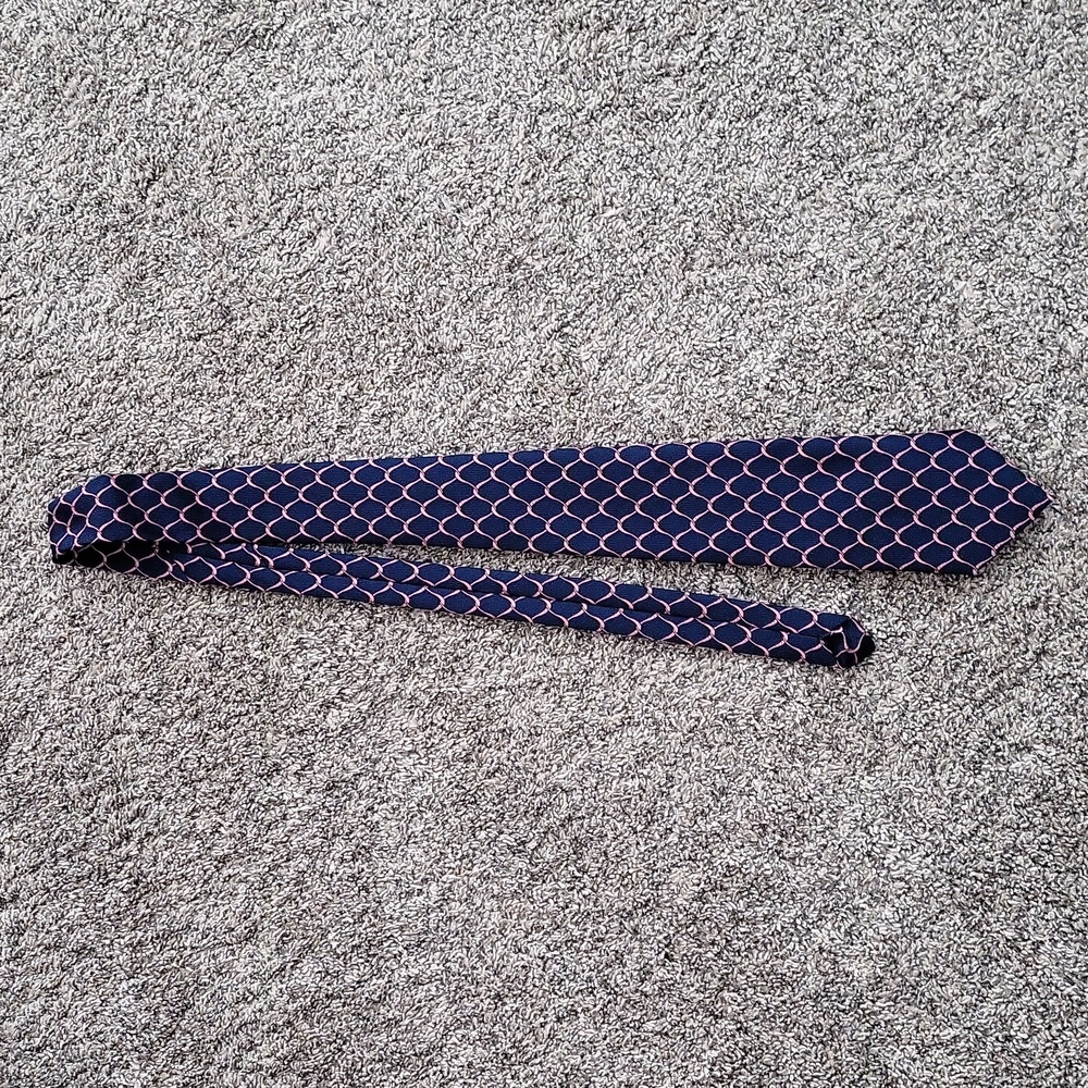 Vintage tie